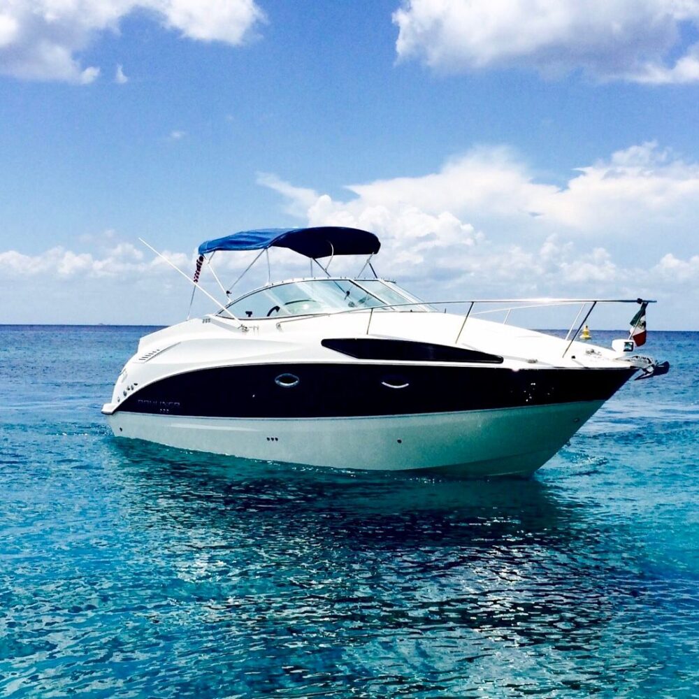 27 footer Cozumel’s Small Yacht